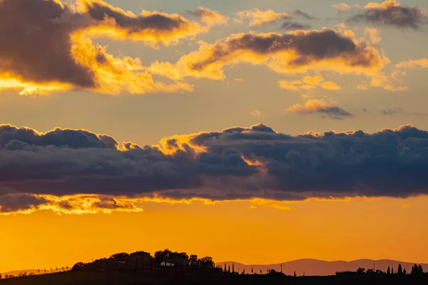 Blick Auf Hügelige Landschaft Bei Sonnenuntergang Toskana Italien — Stockfoto