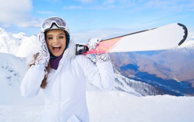 kayakçı, Kayak, kış sporu - kadın kayakçı portresi