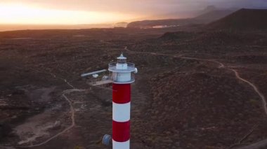 Deniz feneri Faro de Rasca Tenerife, Kanarya Adaları, İspanya yükseklikten görüntüleyin. Wild Coast Atlas Okyanusu