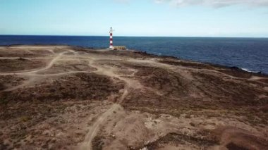 Deniz feneri Faro de Rasca Tenerife, Kanarya Adaları, İspanya yükseklikten görüntüleyin. Wild Coast Atlas Okyanusu