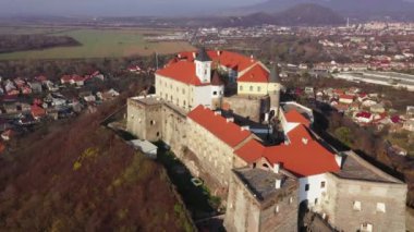 Ortaçağ Kalesi Palanok, Mukachevo, Transcarpathia, Ukrayna Hava görünümünü