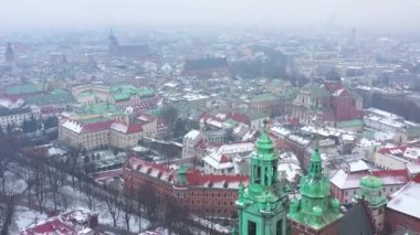 Tarihi merkezi, Krakow, kilise, havadan görünümü Wawel Royal Castle kışın