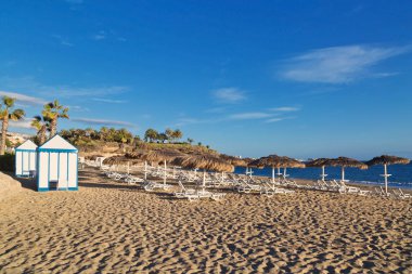 Costa Adeje 'deki El Duque plajı manzarası. Tenerife. Kanarya Adaları, İspanya