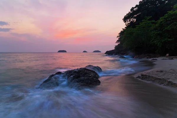 Gloomy tropical sunset — Stock Photo, Image