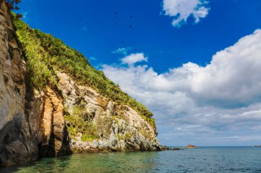 İnanılmaz deniz manzarası Moinhos plajı Porto Formoso Sao Miguel adası Azores adası Portekiz 