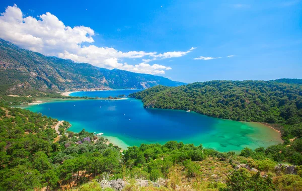 Aerial view of Oludeniz bay on the Mediterranean coast of Turkey — Stock Photo, Image