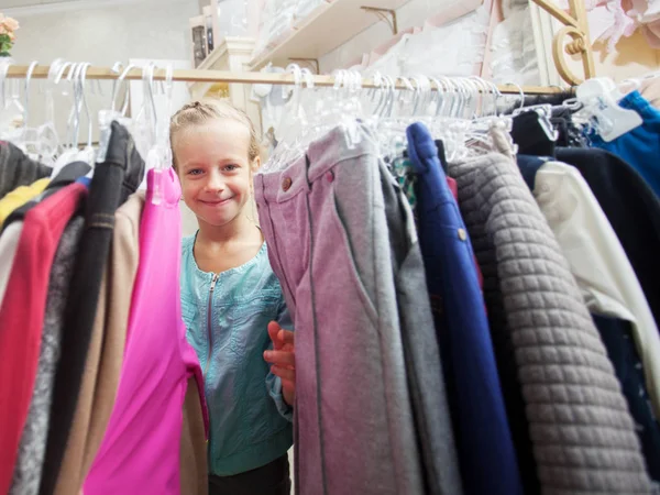 Child Children Store Happy Girl Choosing Clothes — Stock Photo, Image