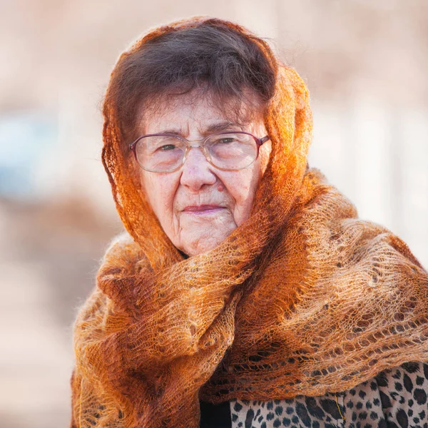 Ηλικιωμένη Γυναίκα Εξωτερικούς Χώρους Παλιά Θηλυκό — Φωτογραφία Αρχείου