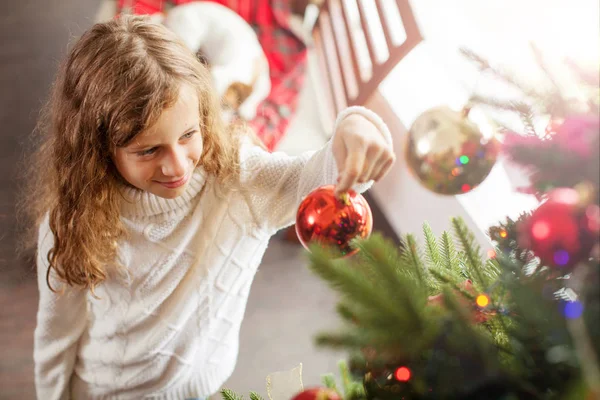 Çocuk süsleme noel ağacı — Stok fotoğraf