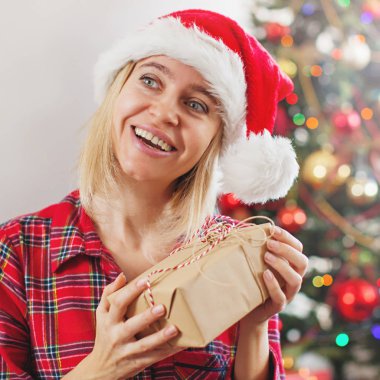 Kadın ellerine hediye.