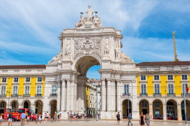 LISBON, PORTUGAL - SEPTEMBER 3, 2017: Commerce square (Praca do Comercio) with the Rua Augusta Arch clipart