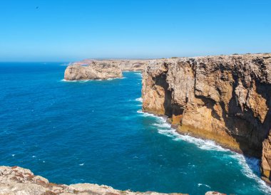 Anakara Europe Güney west Point'daki kayalık Atlantik kıyı şeridi. Cape Sao Vicente, Sagres, Algarve, Portekiz