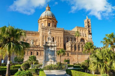 Santa Rosalia statue in front of Palermo Cathedral (Duomo di Palermo). Palermo, Sicily, Italy, Europe clipart