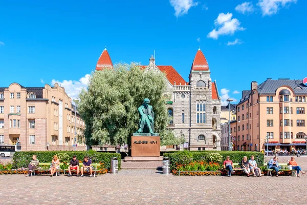 Helsinki Demiryolu Meydanı. Finlandiya — Stok fotoğraf