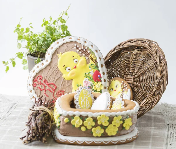 Conejitos Galleta Jengibre Pascua Con Cubo Huevos Pascua Moteados Imagen de archivo