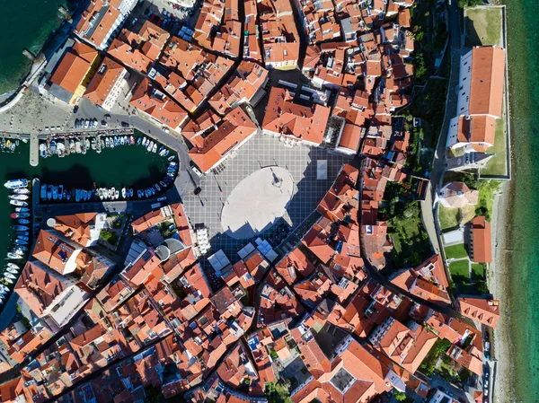 Eski Şehir Piran Slovenya Tartini Meydanı George Parish Kilisesi Marina — Stok fotoğraf