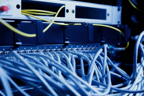 Network panel, switch and cable in data center — Stock Photo, Image