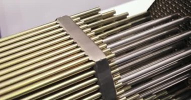 Bir nükleer güç istasyonu. Yakıt derleme modeli