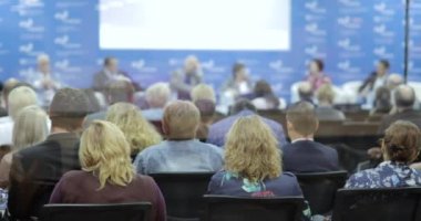 Masterclass Kongresi'nde. İnsanlar seyirci genel izleyici katılıyor ana ders. insanlara bir konferans ya da tanıtım, atölye, ana sınıfı