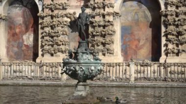 Alcazar bahçeleri. Kraliyet sarayıdır orijinal Endülüs Müslüman kralları tarafından Gelişmiş Seville, Endülüs, İspanya, Alcazar Seville.