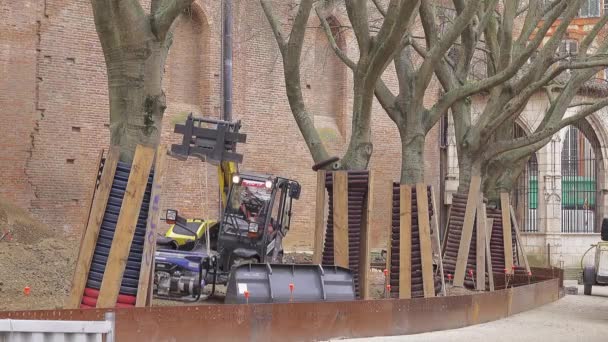Toulouse Francia Marzo 2018 Tractor Está Marcha Cerca Iglesia Notre — Vídeos de Stock