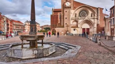 Toulouse Katedrali (Fransızca: 