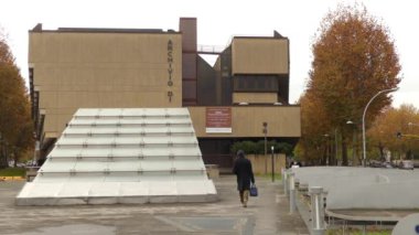 Via Cesare Beccaria devlet arşivleri. Piazza viali üzerinde bulunan Floransa Meydanı değil di Circonvallazione, Floransa, İtalya'nın eski duvarlarının rota boyunca boulevard.