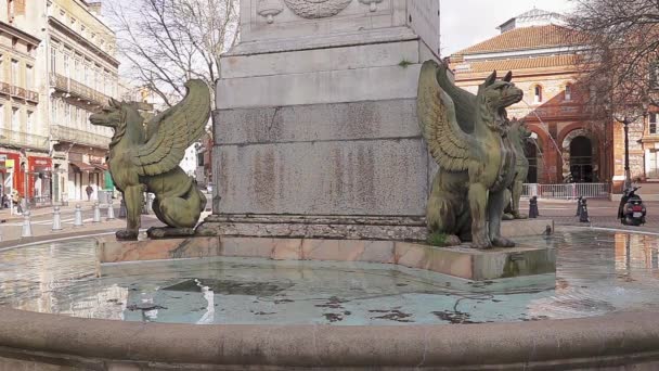 Fuente Con Grifos Plaza Dupuy Cerca Orquesta Nacional Del Capitolio — Vídeo de stock