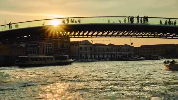 Venice Itália Abril 2018 Ponte Della Costituzione Ponte Constituição Quarta — Vídeo de Stock