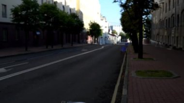 Minsk, Beyaz Rusya, biri şehir en yoğun orta kısmında Gorodskoj Val sokakta yasak işareti durdurmak.