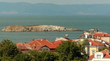 Süzebolu 35 km güneyinde Burgaz Güney Bulgar siyah deniz sahilinde bulunan bir antik sahil yeridir. Bugün bir ülkenin büyük sahil beldelerinden biridir.