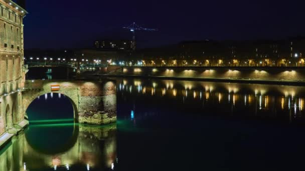 延时的艾里奥 建于1141年至 1179 仍然可见 自新桥 在法国图卢兹的覆盖桥 医学史博物馆位于 Assezat — 图库视频影像