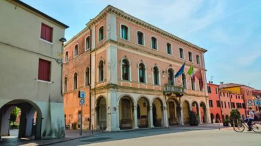 Mestre, İtalya - 23 Nisan 2018: Palazzo Podestarile. City Hall dan Mestre, Venedik, İtalya.