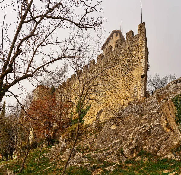 Fortaleza de Guaita no Monte Titano em San Marino — Fotografia de Stock