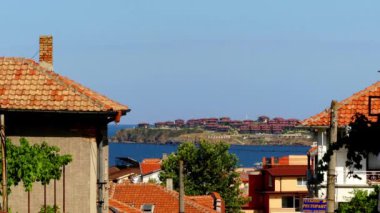 Süzebolu 35 km güneyinde Burgaz Güney Bulgar siyah deniz sahilinde bulunan bir antik sahil yeridir. Bugün bir ülkenin büyük sahil beldelerinden biridir.