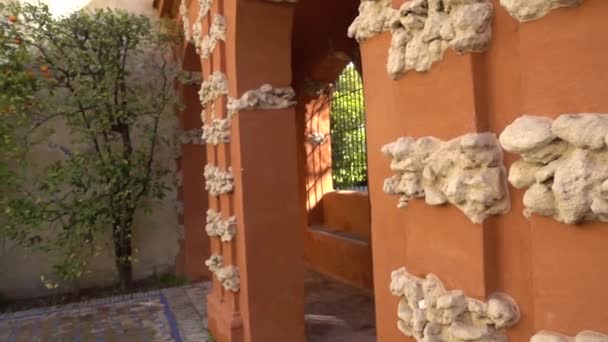 城堡花园 塞维利亚的阿尔卡扎是塞维利亚 西班牙安达卢西亚自治区 最初由穆斯林摩尔国王的皇家宫殿 — 图库视频影像