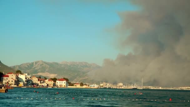 Split Horvátország Július 2017 Tűz Fenyeget Hogy Elpusztítsa Helység Horvát — Stock videók