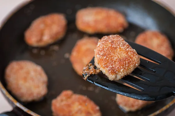 Tasty Pork Cutlets Breadcrumbs Fried Frying Pan — Stock Photo, Image