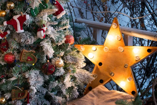 Cozy Christmas Stilleven Met Een Lantaarn Vorm Van Een Ster — Stockfoto