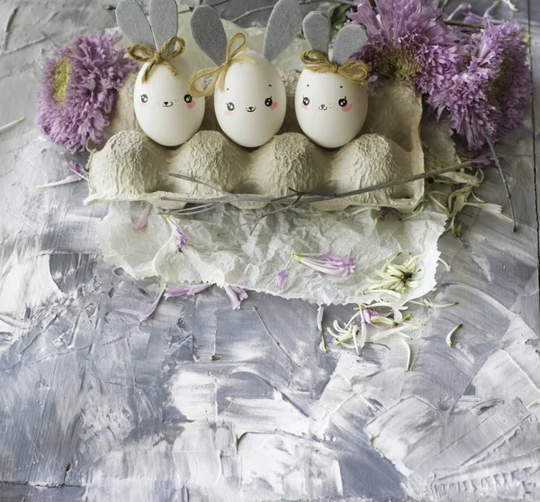 Easter decoration for home, handmade work, cute eggshell rabbits, beautiful background for card design