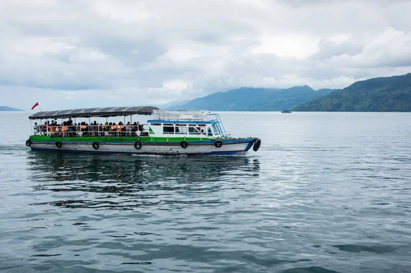 Lake Toba Large Natural Lake Occupying Caldera Supervolcano Located Middle — Stock Photo, Image