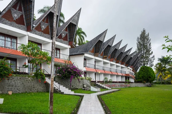 Weergave Van Dorp Tuktuk Eiland Samosir Lake Toba Indonesië — Stockfoto