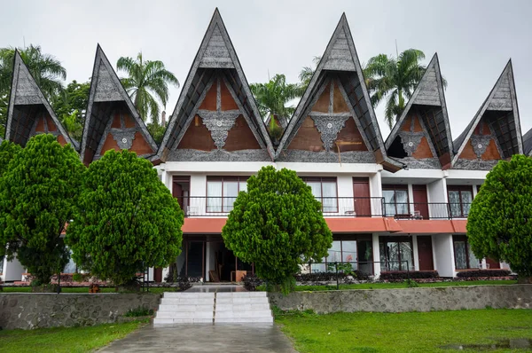 Weergave Van Dorp Tuktuk Eiland Samosir Lake Toba Indonesië — Stockfoto