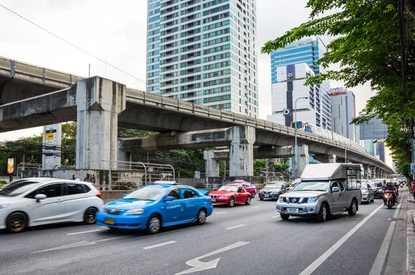 Bangkok Tajlandia Stycznia 2017 Widok Nowoczesnych Budynków Sercu Dzielnicy Silom — Zdjęcie stockowe