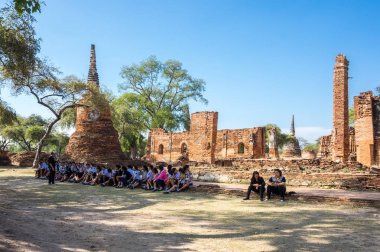 Ayutthaya, Tayland - 27 Ocak 2017: Ayutthaya, Tayland eski şehir kalıntıları görünümünü