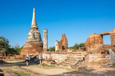 Ayutthaya, Tayland - 27 Ocak 2017: Ayutthaya, Tayland eski şehir kalıntıları görünümünü