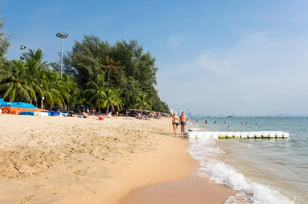 Pattaya Thajsko Ledna 2017 Lidé Dovolené Pláži Pattaya Resort Město — Stock fotografie