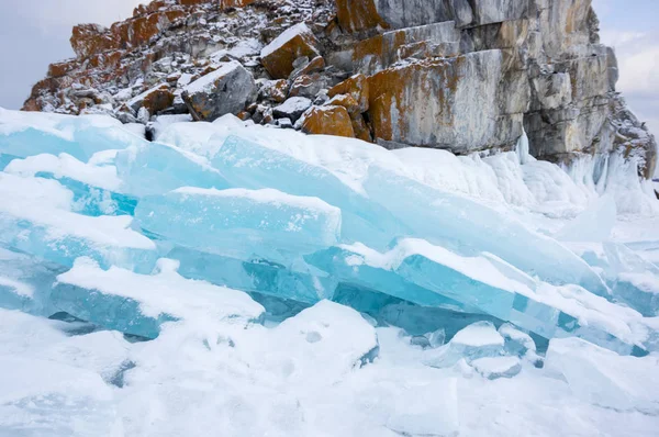 Vista Las Montañas Hielo Lago Baikal Isla Olkhon Siberia Rusia —  Fotos de Stock