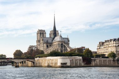 Notre-Dame de Paris (Fransızca 
