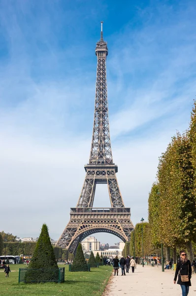 Paris France October 2015 Eiffel Tower Wrought Iron Lattice Tower — Stock Photo, Image